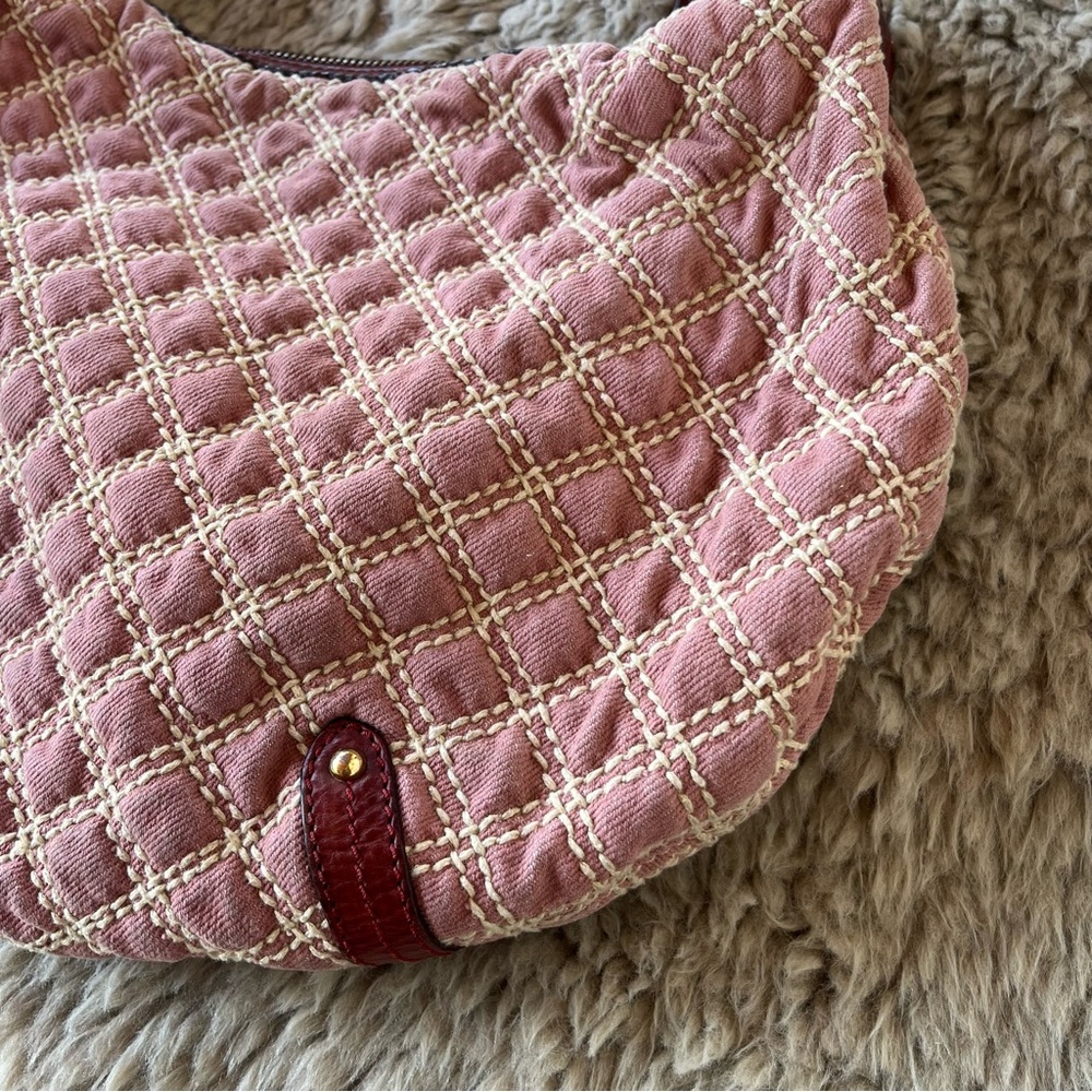 MARC JACOBS Banana Pink Denim Quilted Gold Chain Hobo Bag - Picture 8 of 15